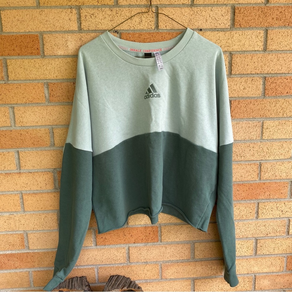 Adidas Cropped Crewneck | Size xl